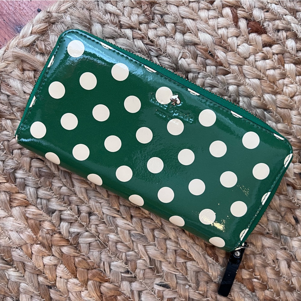 Kate Spade Green Polka Dot Wallet
